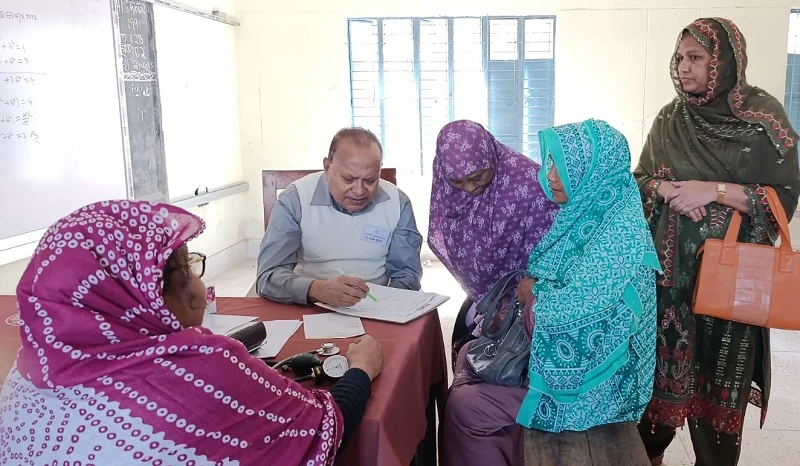 পাবনা কমিউনিটি হাসপাতালের উদ্যোগে ৩ দিন ব্যাপী স্বাস্থ্য ক্যাম্প অনুষ্ঠিত